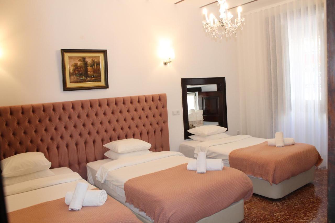Casa Do Infante Guest House เฟอเฮรา โด อเลนเตโจ ภายนอก รูปภาพ