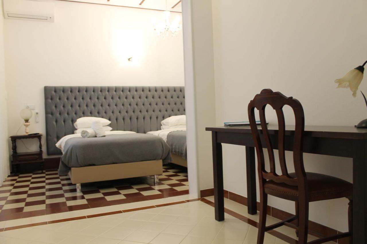Casa Do Infante Guest House เฟอเฮรา โด อเลนเตโจ ภายนอก รูปภาพ