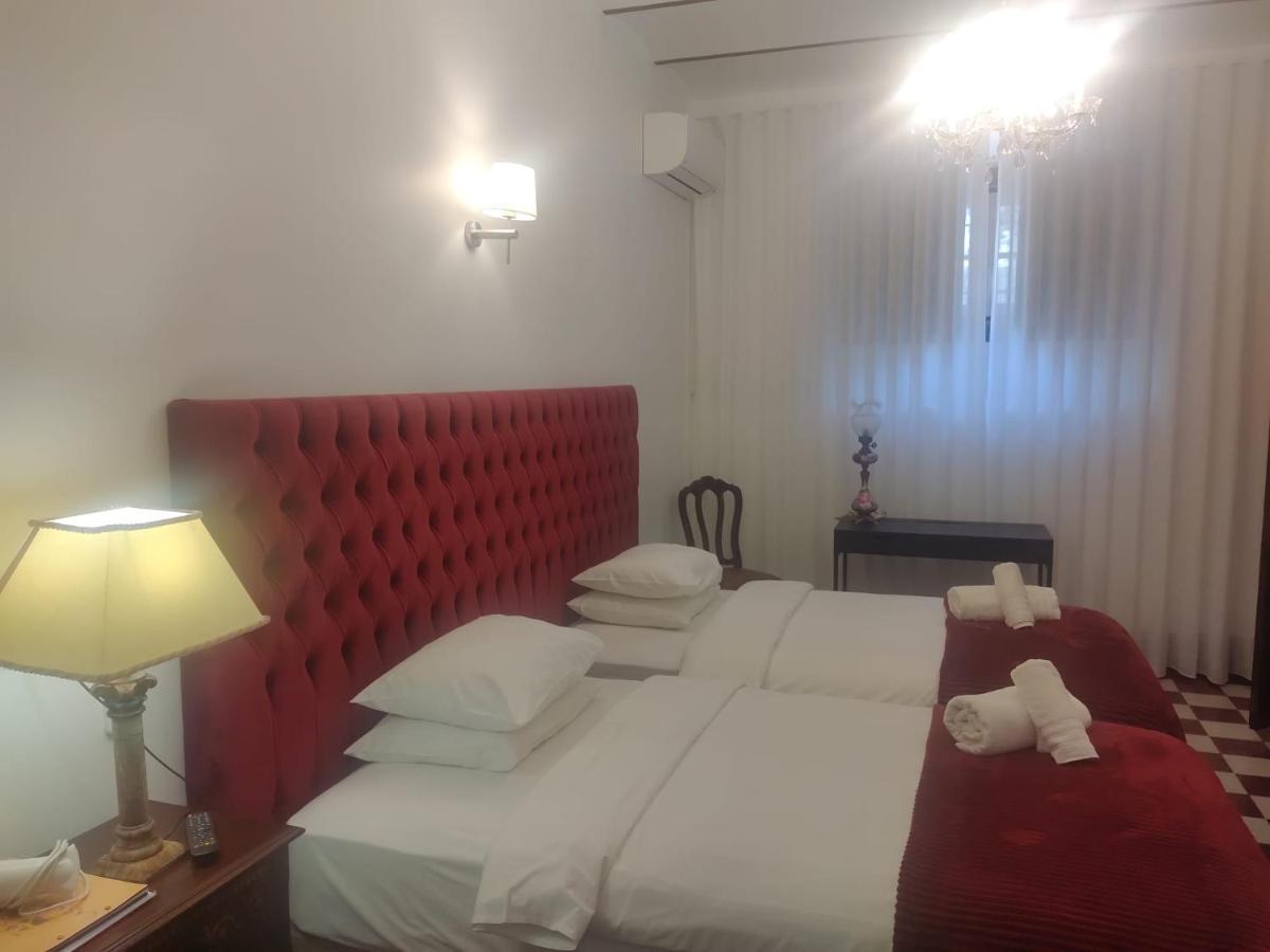 Casa Do Infante Guest House เฟอเฮรา โด อเลนเตโจ ภายนอก รูปภาพ